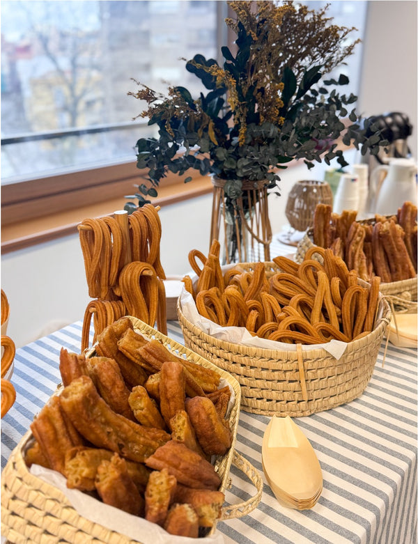 CHOCOLATE CON CHURROS